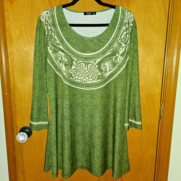 LILY BY FIRMIANA Green Celtic Tunic XL - Picture 1 of 5